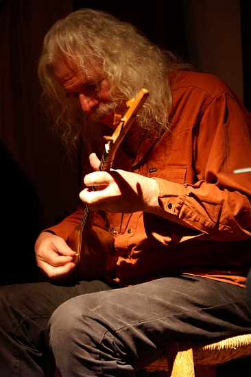 PICT1515 small Ross Daly.jpg - 170931 Bytes